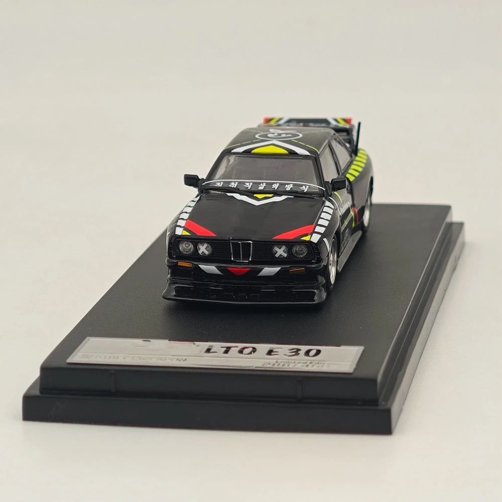 Modelo a Escala 1/64 del E30 M - Die Cast Car 1 64 reseña y precio